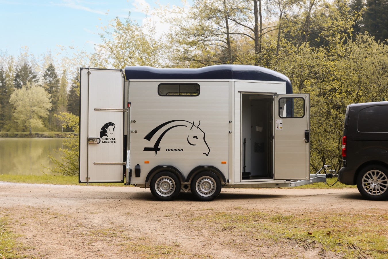 Van Touring Jumping Luxe Cheval Liberté – Image 2