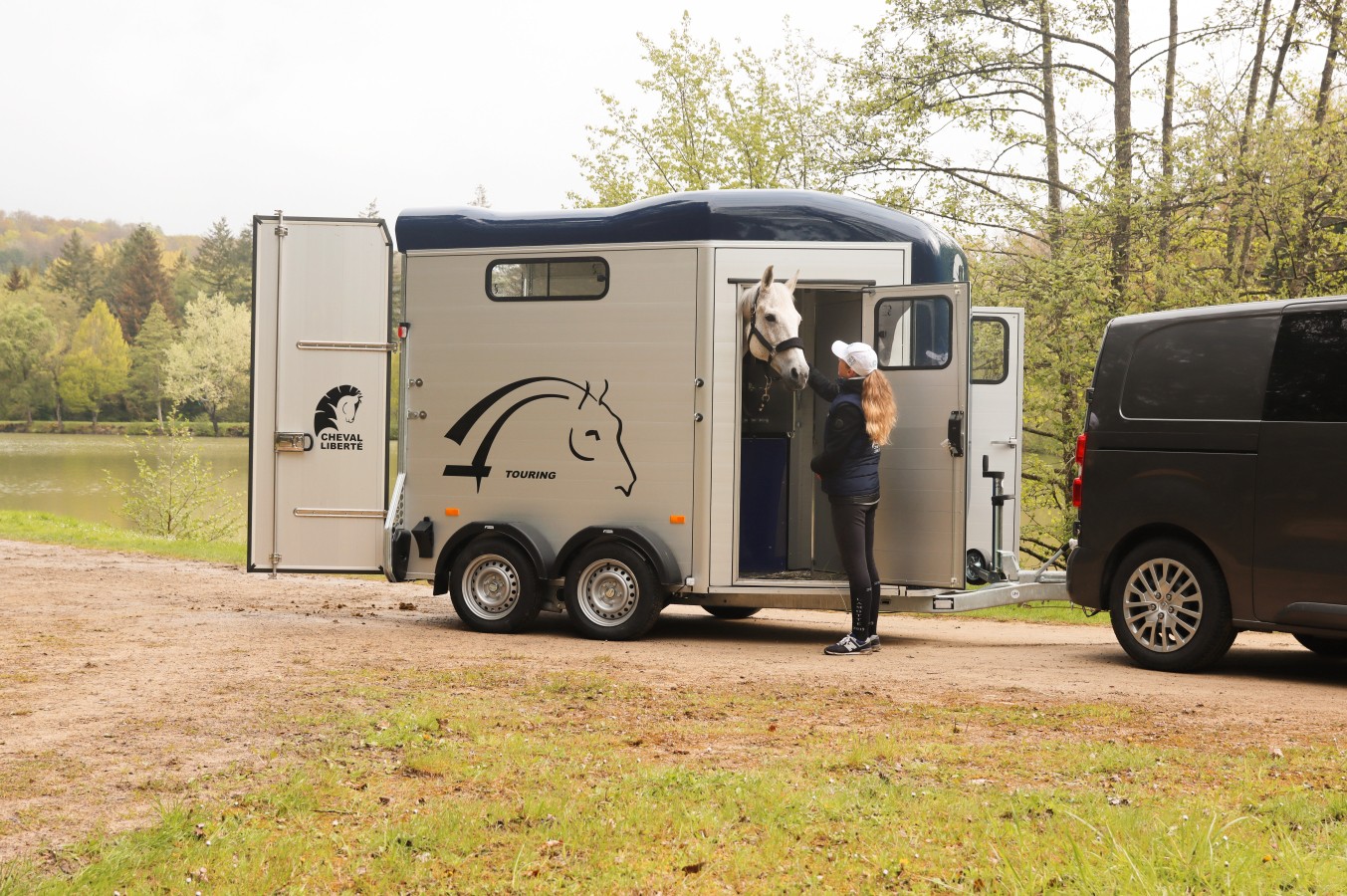 Van Touring Jumping Luxe Cheval Liberté – Image 4